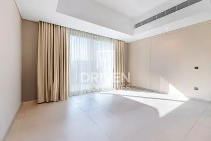 Community View I Vacant Unit I Available Now