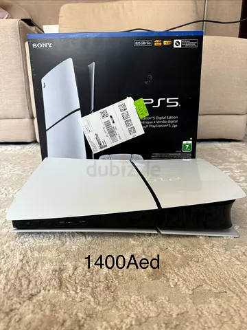 White PS5 Digital Edition console - Excellent condition, original box