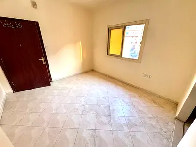 🏡 Studio Apartment Available for Rent – Prime Road Side Location Near School