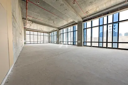 Prime | Large Open Layout| Downtown| Available