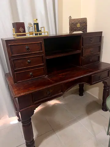 Solid Wood Vintage Dresser with Multiple Drawers - Good Condition