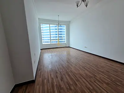 🏡 شقة فاخرة للبيع – مساحة استثنائية وتصميم راقٍ