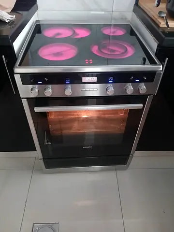 Siemens new model electric cooker 60cm