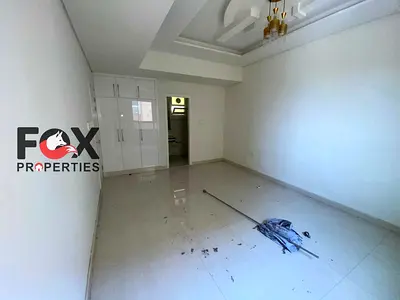 3 غرف وصالة للإيجار السنوي في المويهات 3 بعجمان مع بلكونة وخزائن حائط