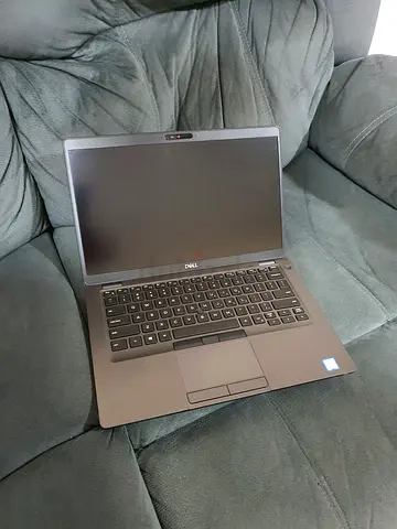Dell Laptop i5-8th - 8gb/256gb