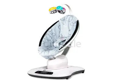 4moms mamaRoo Baby Swing/Rocker - excellent condition just missing the 3 balls