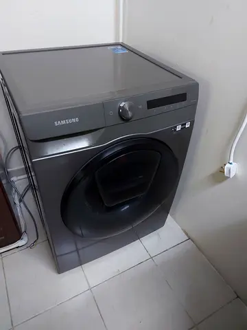 Samsung 9/6kg Front Load Washing machine  With 100% Dryer Almost new Condition