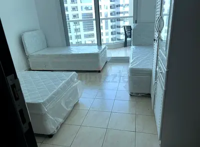 Bedspace available for ladies only, near to DIC metrostation