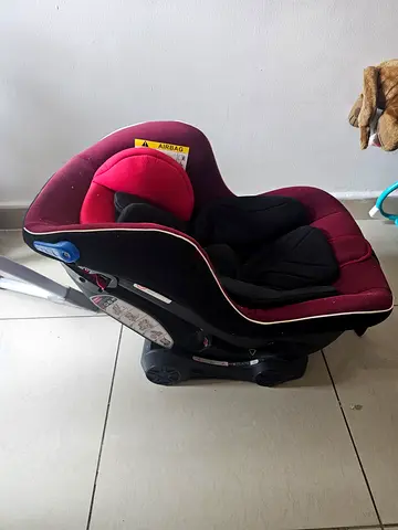 Used infant car seat - convertible baby car seat in maroon/black