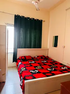 PRIVATE ROOM AVAILABLE FOR RENT