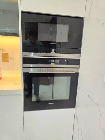 Seimens IQ700 Built in Microwave and oven set
