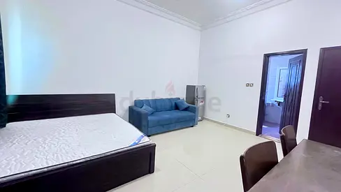 Furnished Master Room in Family Villa - No Commission 2,200 All inclusive with Parking