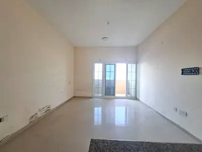 Luxury studio Flat Living with baloney in the Muwailah sharjah