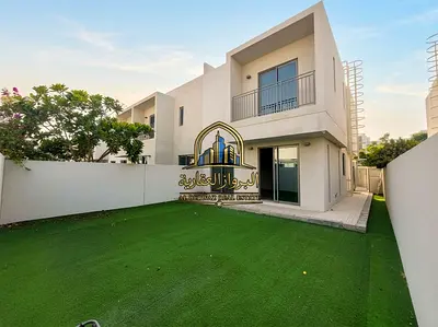 Middle unit 4BR | Large Lawn | Maid Room | 135K
