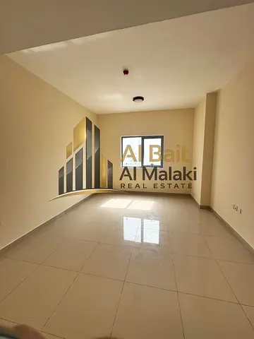 ✨ باركن مجاني وبلكونة | غرفة وصالة بتصميم عملي في المجاز 3