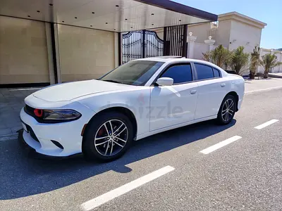 Dodge Charger SXT Plus 2019 - Canadian Specs