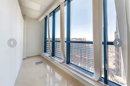 UNFURNISHED | OPEN-PLAN | CLOSE TO METRO
