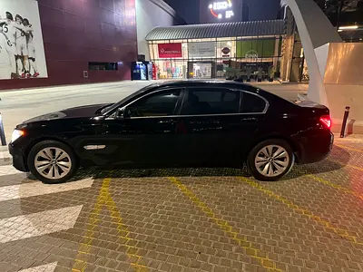 BMW 7-Series 740i 2014 GCC Specs