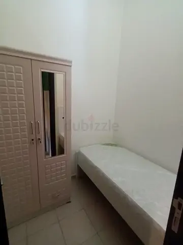 Single male partition