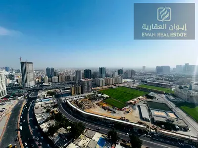 شقة غرفتين وصالة للبيع | برج هورايزون | ١٨٠٠ قدم مربع | طابق مرتفع | إطلالة على الخور والاستاد*
