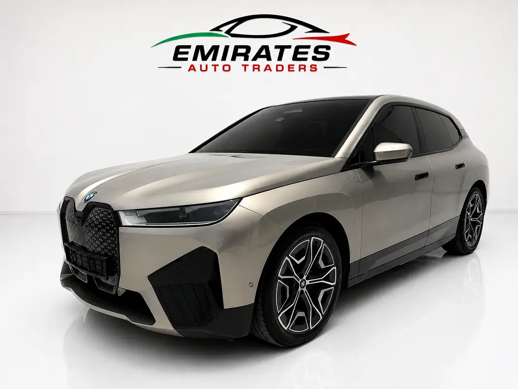 BMW iX 2022 — photo 1 of 18