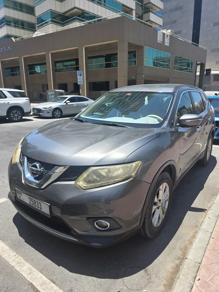 Nissan X-Trail 2016 — photo 1 of 11