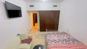 Available Master Room in Reem Island – 3 Min from Shams Boutik Mall