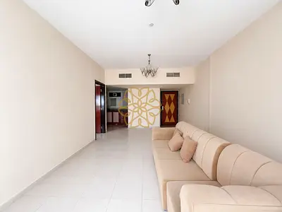 Huge 1BHK With Master & Open Kitchen