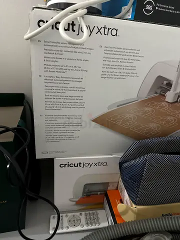 Cricut Joy Xtra cutting machine - lightly used