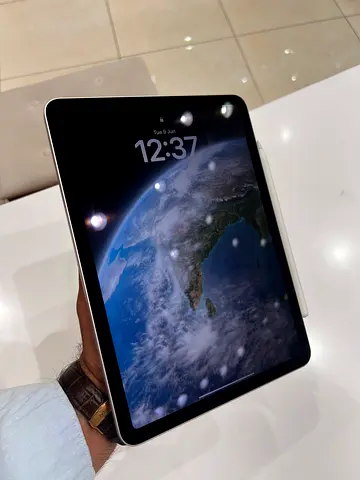 Apple iPad Air 11 M4 128GB Starlight + Apple Pencil Pro | 100% Battery | Warranty Till May 2027