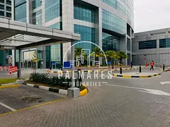 Spacious 1-Bedroom Apartment | Prime City Location