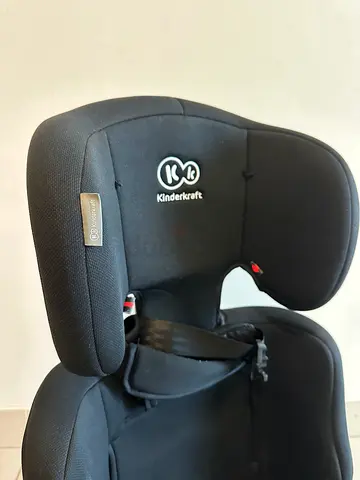 Kinderkraft child car booster / car seat - good condition