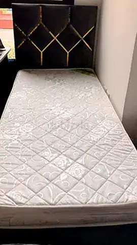 Two beds with mattress for 250