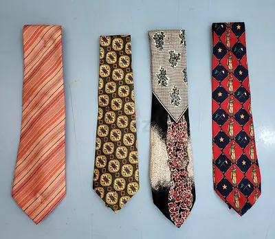 Lot of 11 Mens Neck Ties  Silk/Polyester  — Mixed Patterns, Excelent Condition