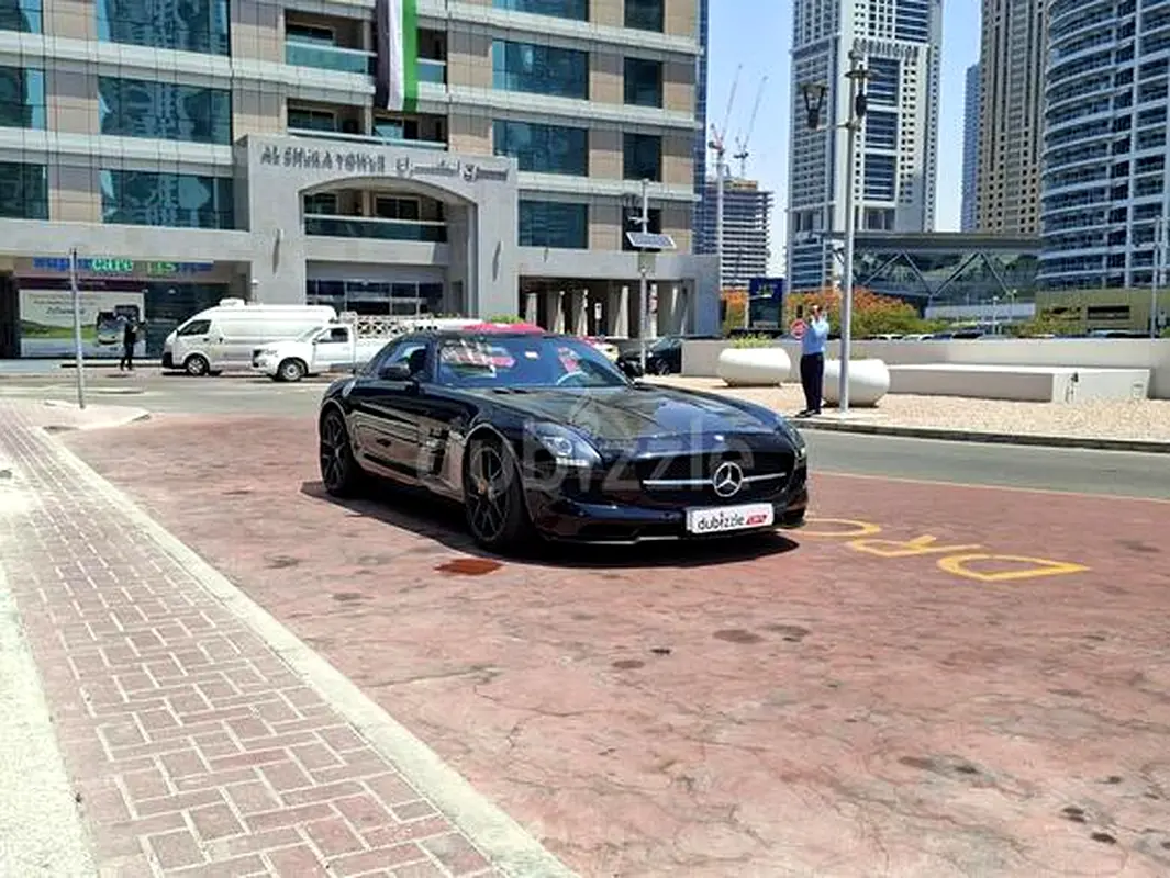 Mercedes-Benz SLS 2014 — photo 1 of 12