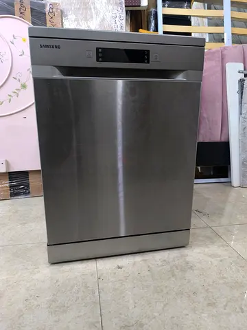 Samsung Stainless Steel Freestanding Dishwasher - Good Working Condition