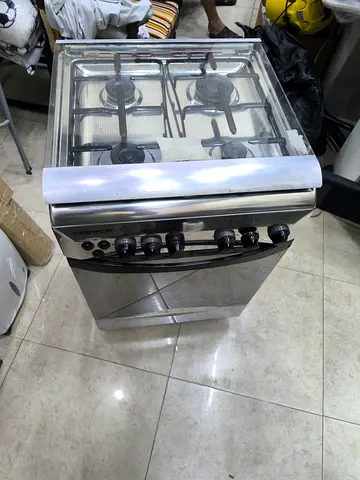 Freestanding Stainless Steel Gas Cooker with Oven - Good Working Condition