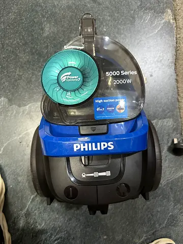 Philips 2000W Bagless Vacuum Cleaner - 5000 Series (Good Condition)