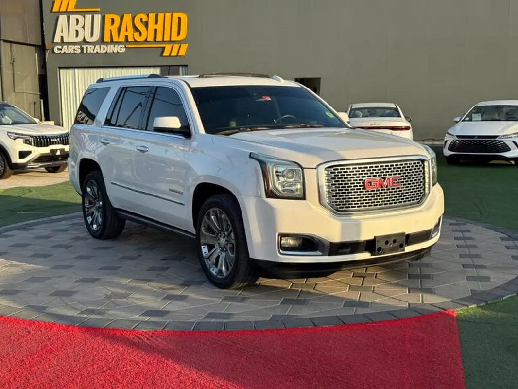 GMC Yukon 2016 — photo 1 of 13