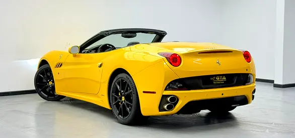 صورة مصغرة 6 لـ 2013 Ferrari CALIFORNIA