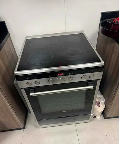 SIEMENS Freestanding Electric Cooker 🇩🇪