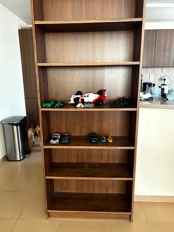 Free IKEA Billy bookcase