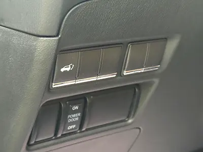 2017 Infiniti QX80 — миниатюра 15