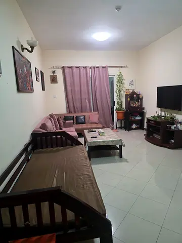 Flat mate