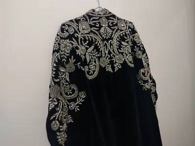 العين