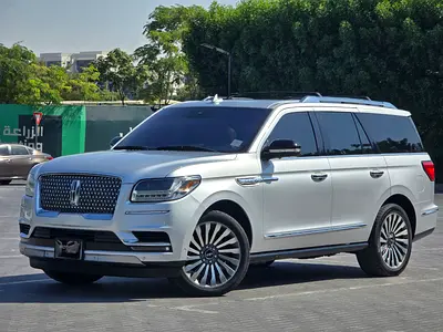 صورة 3 لـ 2018 Lincoln NAVIGATOR