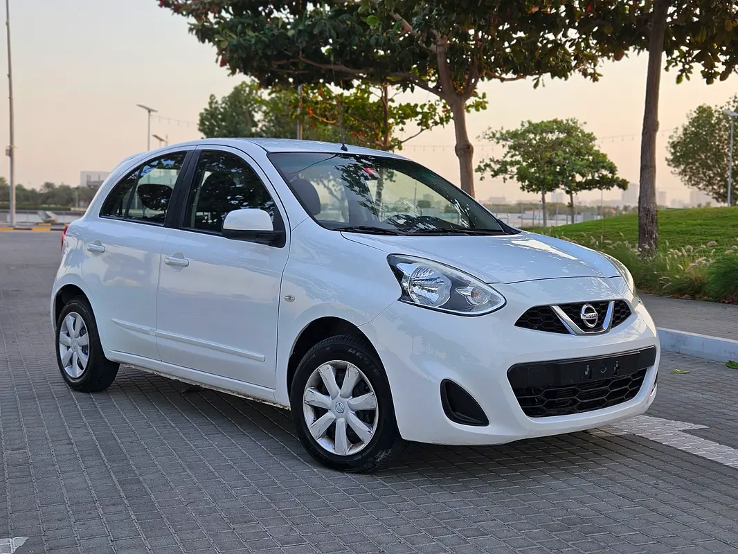 Nissan Micra 2020 — photo 1 of 19