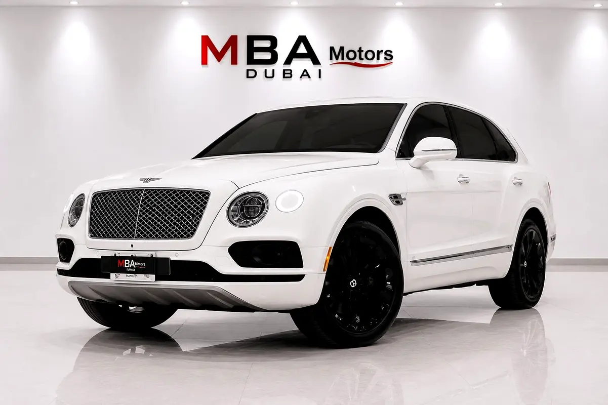 Bentley Bentayga 2018 — photo 1 of 15