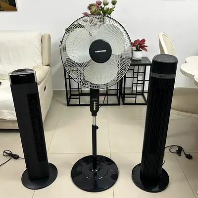 3 Fans (BlackDecker + Hitachi + Midea) with remote control