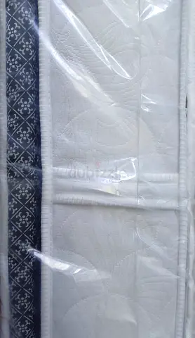 Brend New King size 180x200 spring Top memory foam matress Available